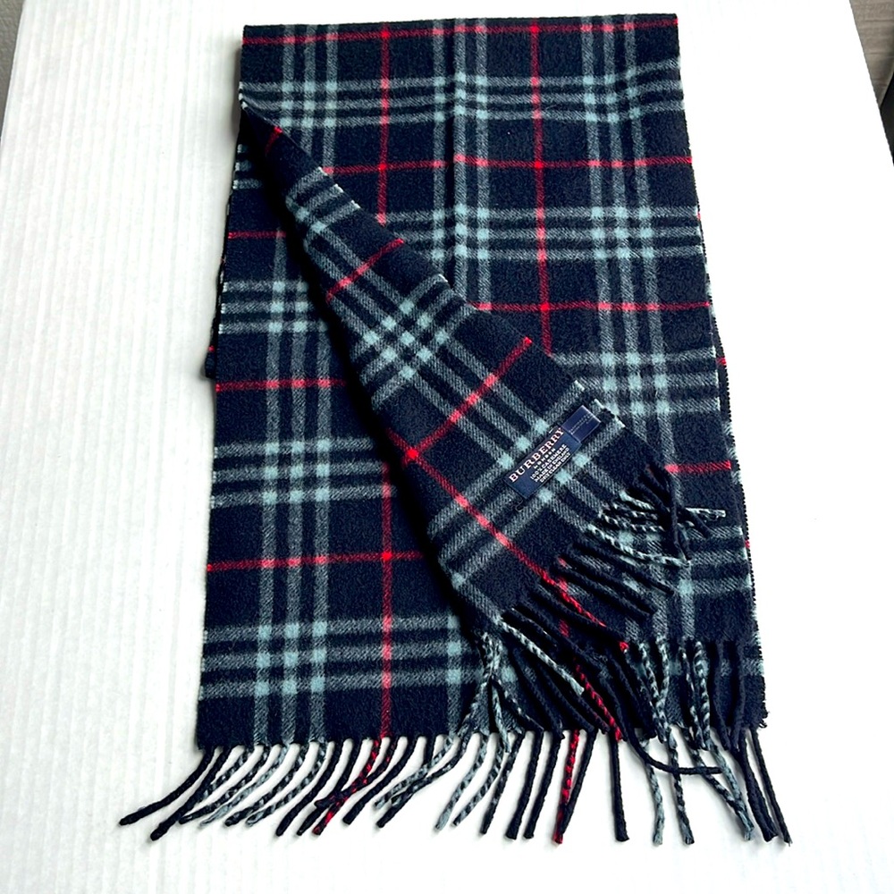 Burberry authentic cashmere scarf
